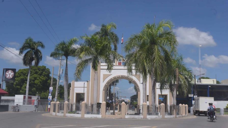 Haitianos residentes en Dajabón desconcertados por cierre del paso fronterizo