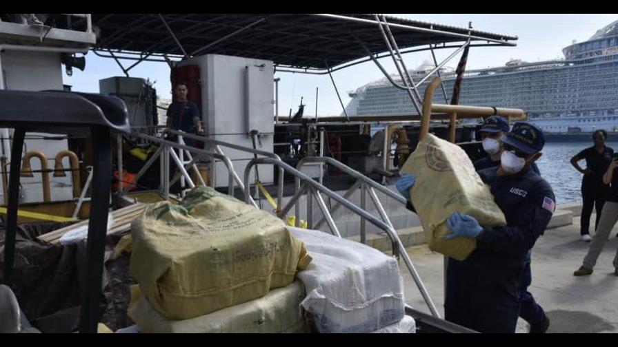 Arrestan a dos dominicanos con cocaína valorada en 35 millones de dólares en Puerto Rico 
