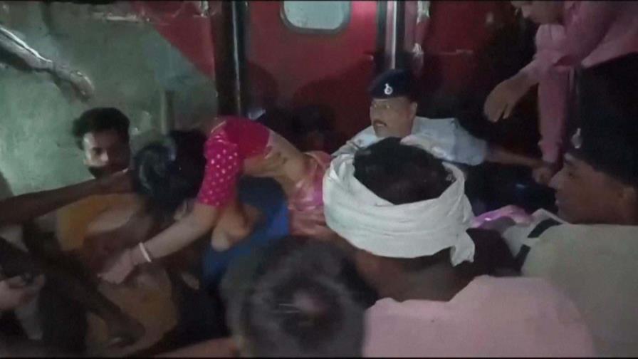 Descarrilamiento de tren expreso en Bihar deja varias víctimas