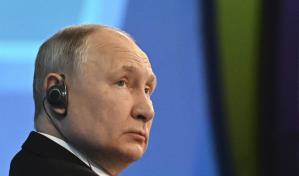 Presidente de Rusia llega a Kirguistán en un inusual viaje al extranjero