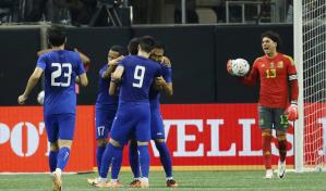 Lozano quiere abrir la competencia para Ochoa en la portería de México