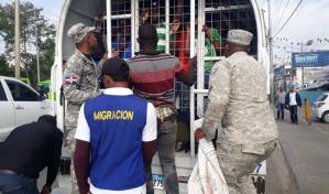 Migración explica proceso de deportación de haitianos desde República Dominicana