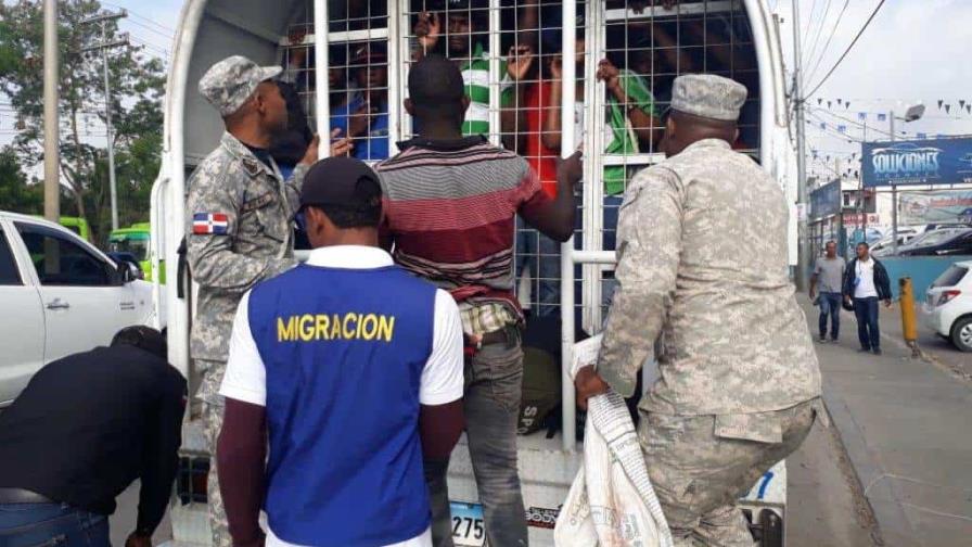 Migración explica proceso de deportación de haitianos desde República Dominicana
