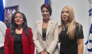 Posesionan a Claudia Garrido, nueva fiscal titular de la provincia La Altagracia
