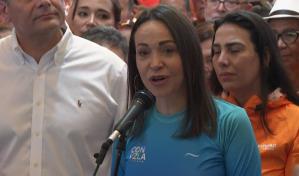 Sustituto de Guaidó en primaria opositora de Venezuela declina por favorita Machado