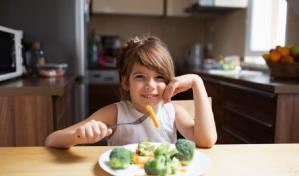 Siete consejos para lograr hábitos alimenticios saludables en tus hijos