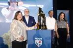 Lidom y Banreservas presentan Copa del torneo 2023-24 dedicado a Onfalia Morillo
