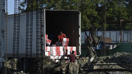 PLD advierte puertos secos en frontera podr&iacute;an desplazar a peque&ntilde;os comerciantes