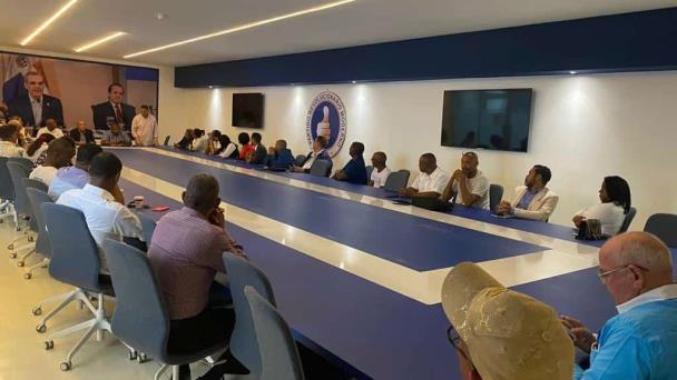 Comobis designa a Hamlet Mota Portes secretario general interino
