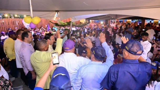 Juramentaciones y visitas casa por casa, la agenda de los partidos este fin de semana