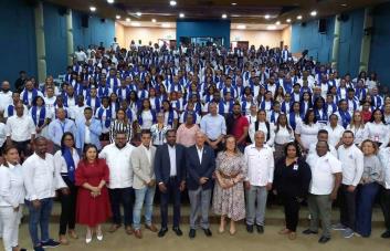 Centros Tecnológicos Comunitarios certifica 450 jóvenes del Cibao en áreas tecnológicas