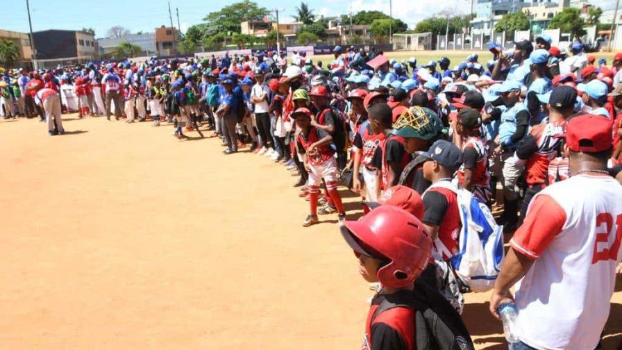 INEFI y FEDOM inauguran IV Torneo Nacional de Béisbol U10 Nelson Cruz