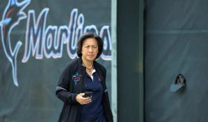 Kim Ng, la primera mujer gerente en la MLB, deja a los Marlins después de tres años