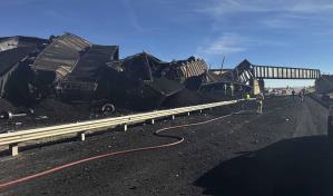 Muere conductor de un tráiler por descarrilamiento de tren de carga en Colorado