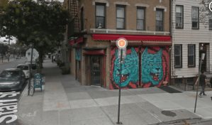 Apuñalan a un adolescente de 14 años en concurrida calle del Alto Manhattan