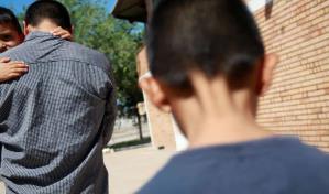 Gobierno de Biden llega a un pacto contra la separaci&oacute;n de familias en frontera con M&eacute;xico