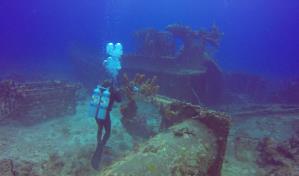 Parques La Caleta y Montecristi, donde naturaleza e historia conviven bajo el agua