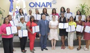 Onapi entrega nombres comerciales a mujeres Súper Emprendedoras de Supérate