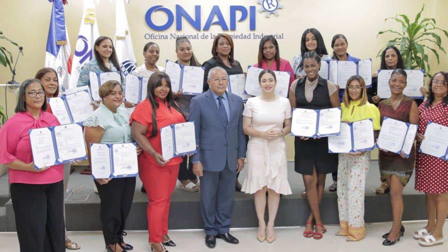 Onapi entrega nombres comerciales a mujeres Súper Emprendedoras de Supérate