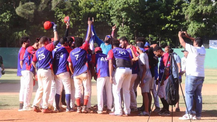 Unapec se corona en el Torneo de Béisbol Universitario