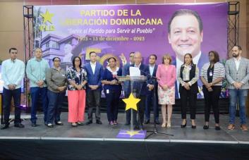 PLD, PRD y FP están sellando detalles de la Alianza Rescate RD, dice Bichara