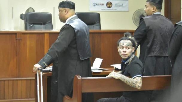 Solicitan prisión preventiva para el rapero Tekashi 6ix9ine