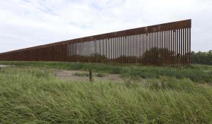 Habitantes de Roma, Texas cuestionan la decisión de reanudar la construcción del muro fronterizo