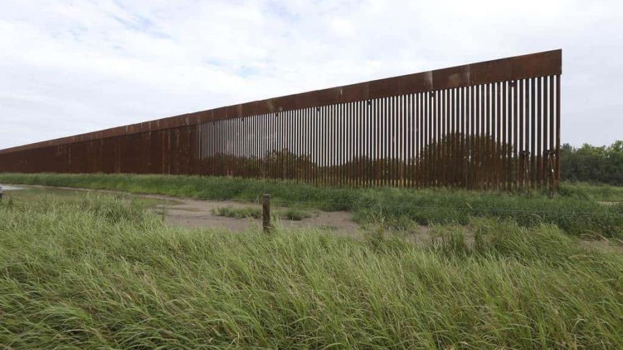 Habitantes de Roma, Texas cuestionan la decisión de reanudar la construcción del muro fronterizo