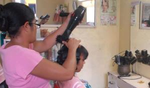 Suben los precios en salones de belleza y barberías hasta un 80 %