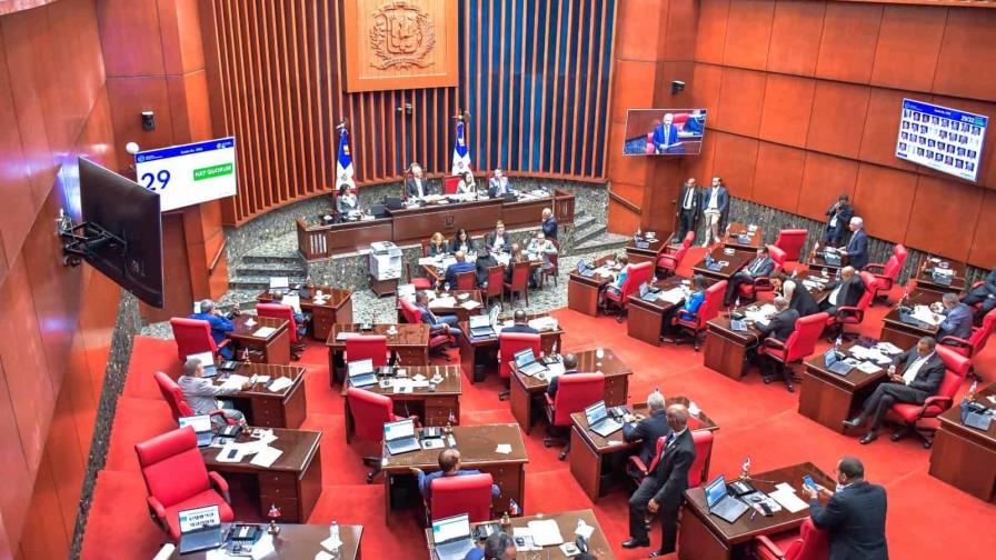 Senado aprueba emisión de bonos de deuda pública por RD$344,980 millones
