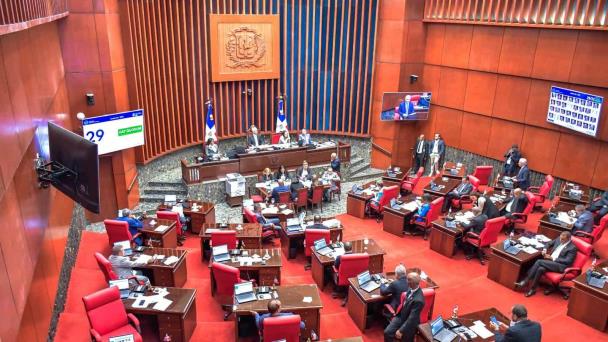 De urgencia, el Senado aprueba préstamo de US$100 millones para programa Supérate