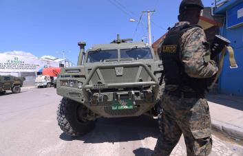 Denuncian militares tienen un mes apostados en la frontera sin relevo