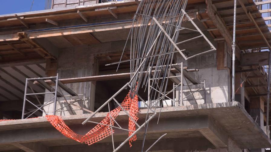 Tragedia en construcción: obrero muere aplastado en Santiago