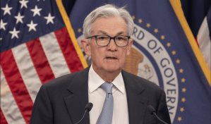 El presidente de la Reserva Federal de EE.UU. dice que mantendrá la política restrictiva