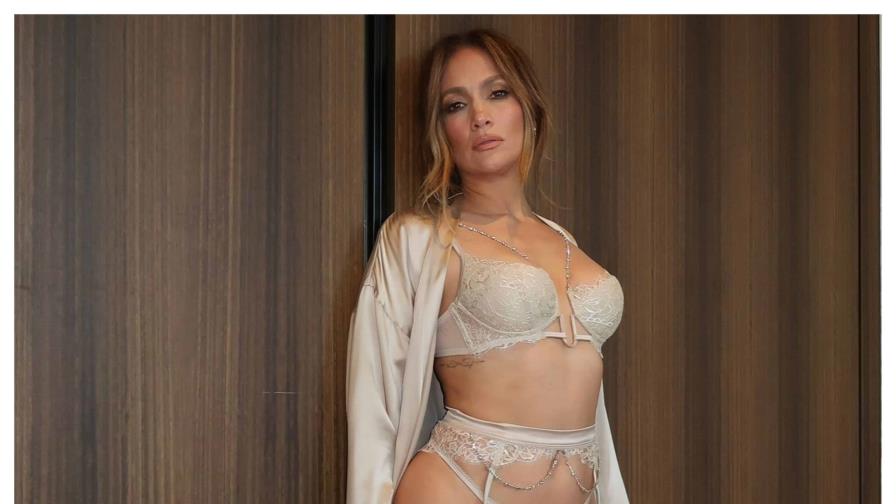 La sesión de fotos en lencería con la que Jennifer López demostró que sigue siendo una de las mujeres más sexis del medio