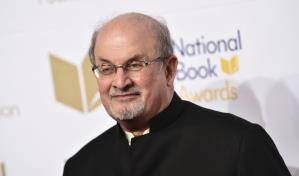 El escritor Salman Rushdie horrorizado por la guerra Israel-Hamás