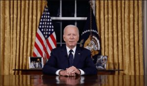 Biden se apoya en la solemnidad del Despacho Oval para transmitir gravedad y urgencia