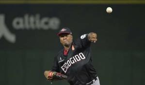 Enny Romero es enviado a las Aguilas Cibaeñas