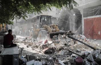 Bombardeos de Israel dejan fuera de servicio aeropuertos sirios de Damasco y Alepo