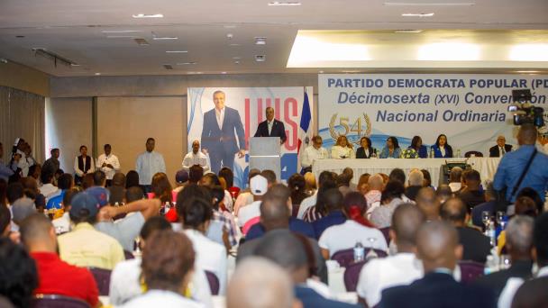 Siete partidos llevan a Abinader como candidato presidencial en 2024