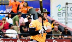 Águilas blanquean a los Gigantes en su casa