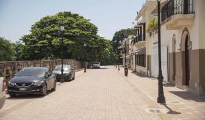 A partir del 1 de mayo queda prohibido el estacionamiento de vehículos en la calle Las Damas