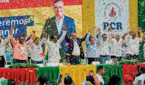 El presidente Abinader juró sumar al PCR en el tren gubernamental