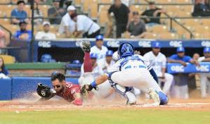 Gigantes blanquean a los Tigres del Licey en el Quisqueya