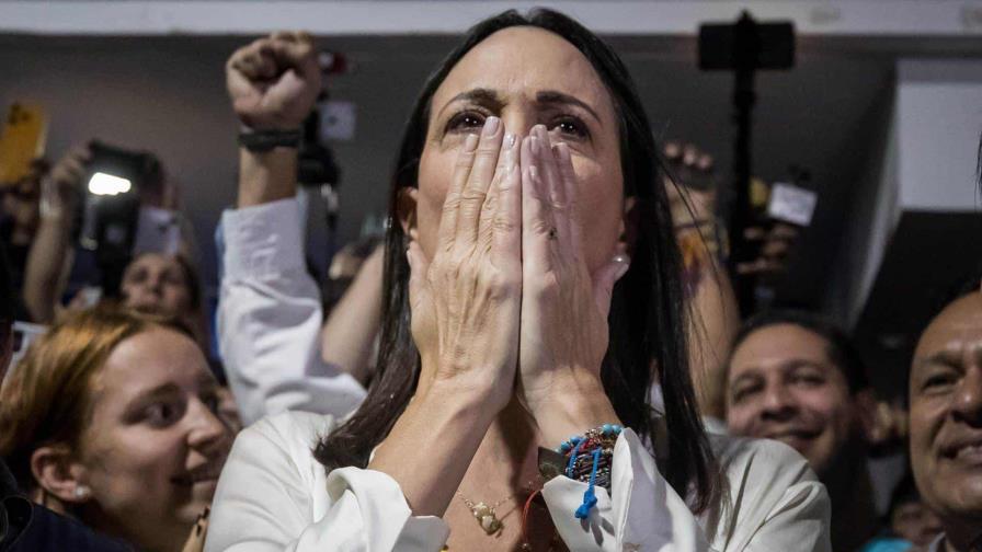 Los enemigos de Corina Machado brotan un día después de su victoria en las primarias venezolanas
