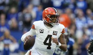 Watson en duda para el pr&oacute;ximo duelo de Browns tras abandonar duelo del domingo