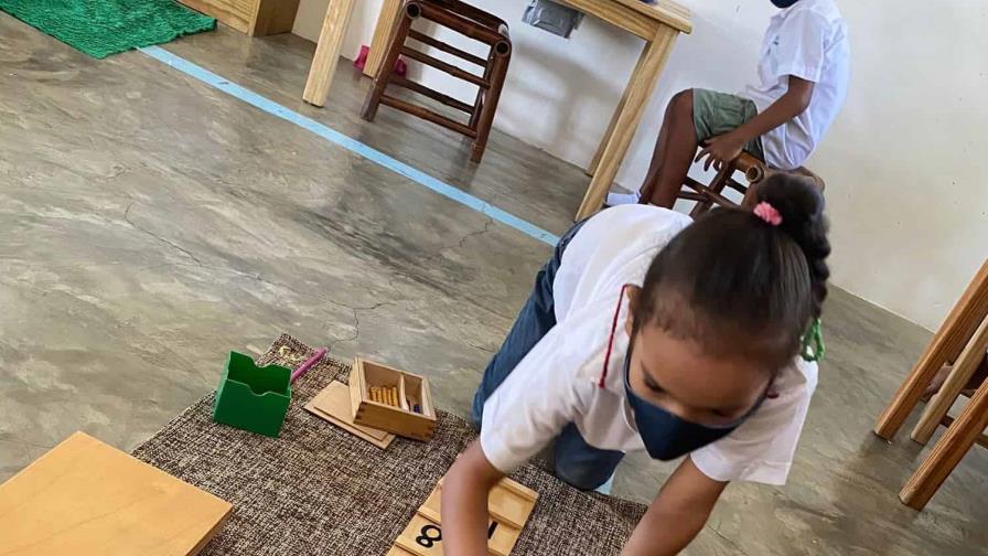 ONG de EE.UU. brinda educación Montessori a 6,500 niños de escasos recursos de Cabarete