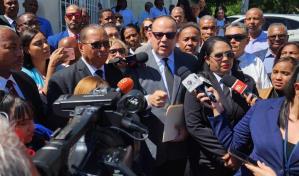 Trajano Potentini presenta su candidatura al Colegio de Abogados