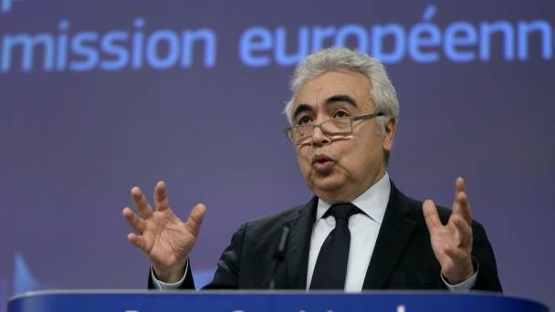 Un deterioro de situación en Oriente Medio puede provocar una crisis del petróleo, dice la AIE
