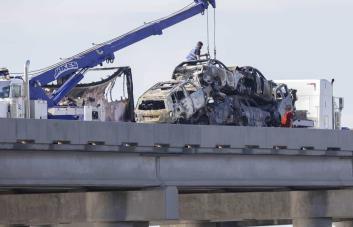 Al menos siete muertos y varios heridos al chocar 158 vehículos en carretera de Luisiana